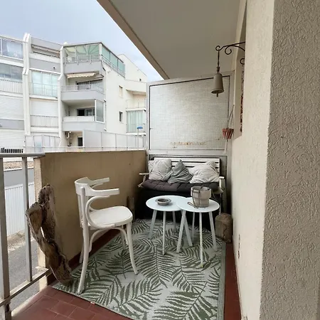 Apartamento F2 4 Pers - 50m - Clim - Wifi - Parking *