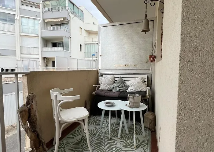 Apartamento F2 4 Pers - 50m - Clim - Wifi - Parking *