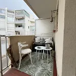아파트 F2 4 Pers - 50m - Clim - Wifi - Parking *